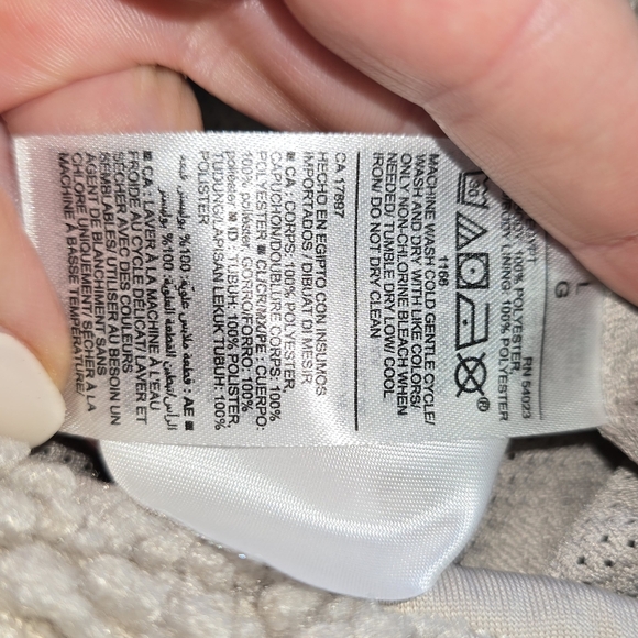 Old navy sherpa jacket with hood - Picture 7 of 7